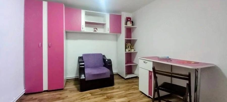Casă cu 4 camere cu Teren 650 Mp în Lacu Sărat