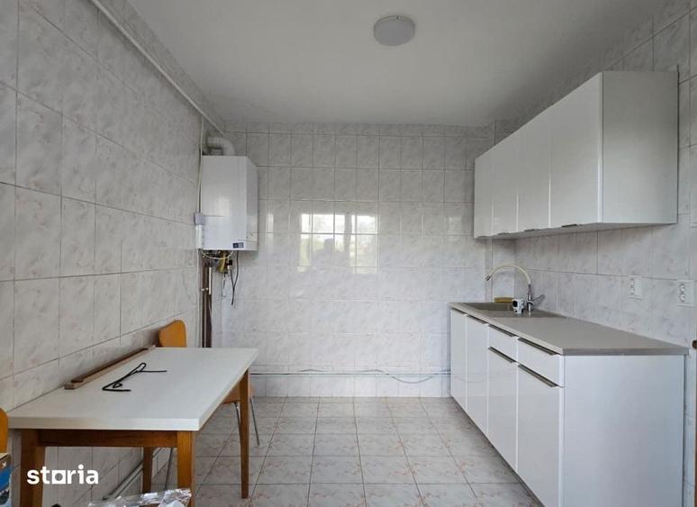 Apartament cu 3 camere în Alexandru cel Bun