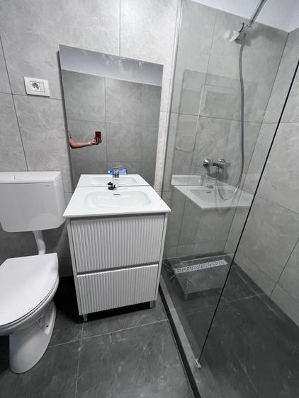 Apartament cu 2 camere decomandat în Crângași