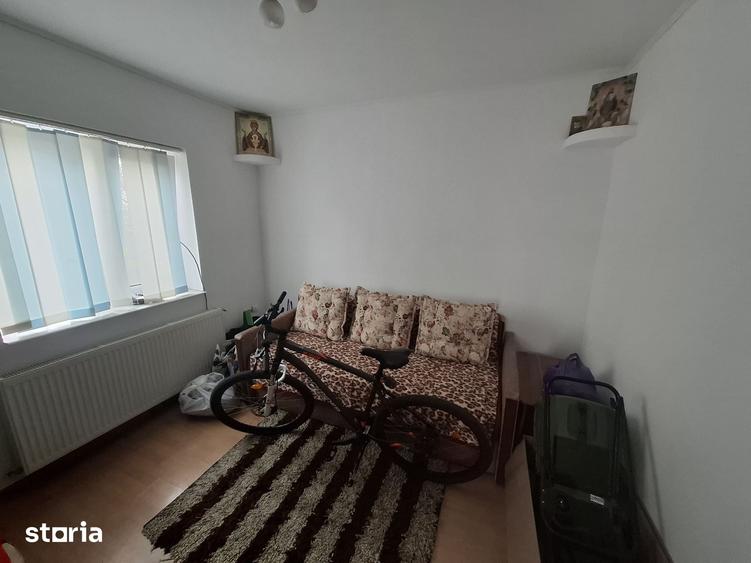 Casă cu 3 camere cu Teren 420 Mp în Mioriței