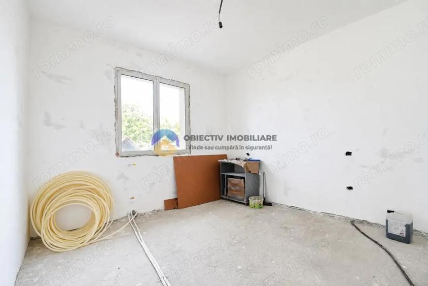 Casă cu 3 camere cu Teren 1235 Mp în Rediu