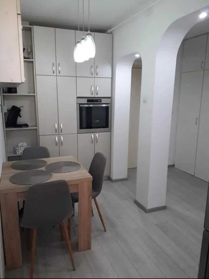 Apartament cu 2 camere decomandat în Ștrand