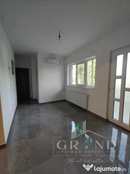 Casă cu 5 camere cu Teren 250 Mp în Central