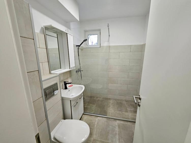 Apartament cu 2 camere decomandat în Centrul Istoric