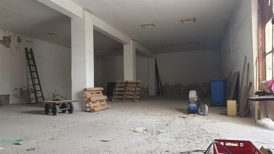 Spațiu comercial, de 550 mp, în Apollo