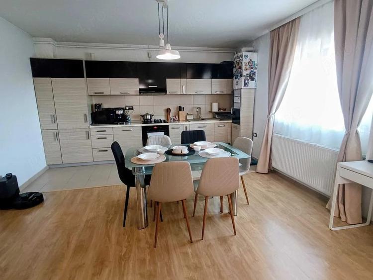 Apartament cu 3 camere semidecomandat în Braytim