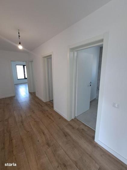 Casă cu 3 camere cu Teren 474 Mp în Micești