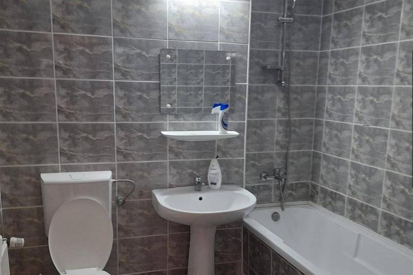 Apartament cu 2 camere decomandat în Zorilor