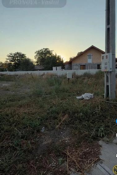 Teren de 400 mp, în Central