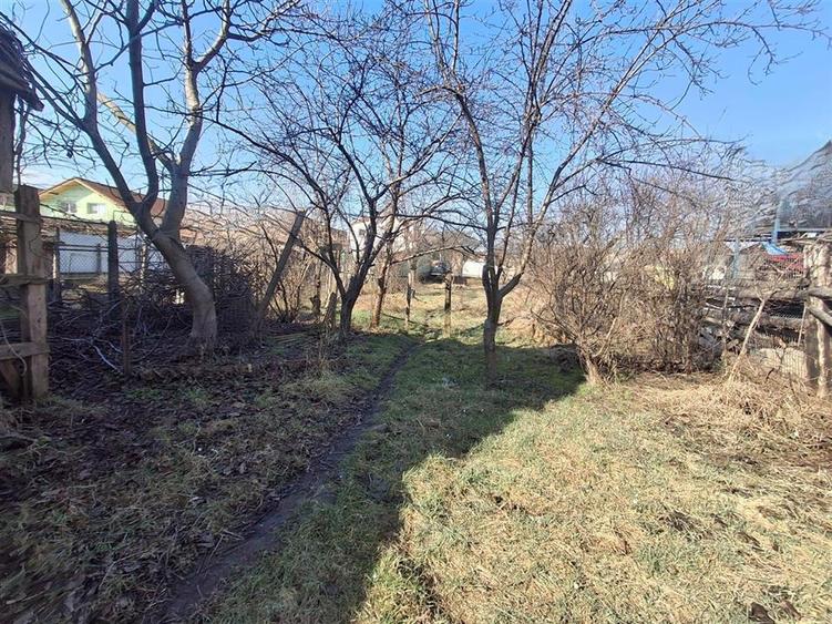 Casă individuală cu 8 camere cu Teren 1250 Mp în Cristian