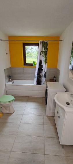Casă cu 4 camere în Vărădia de Mureș