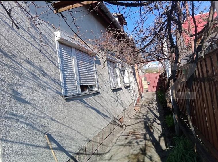 Casă individuală cu 3 camere cu Canalizare în Vest
