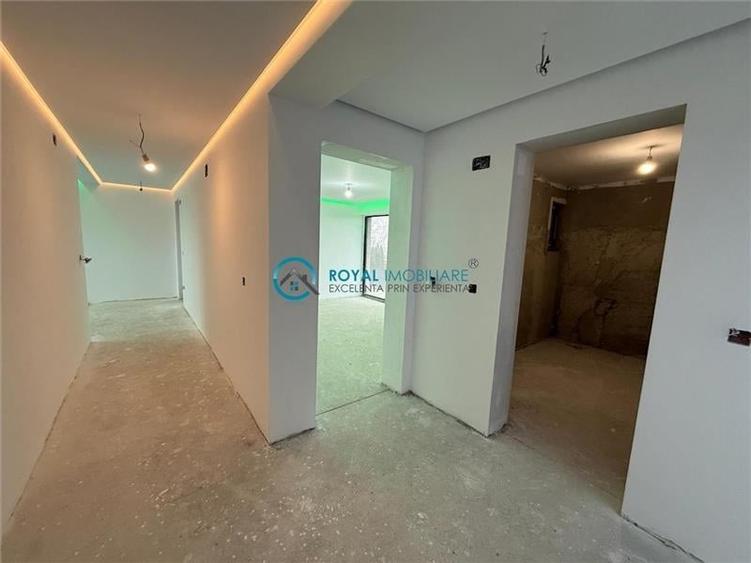 Casă individuală cu 5 camere cu Teren 704 Mp în Strejnicu