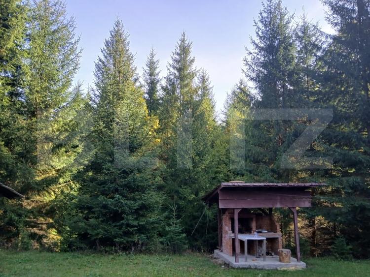 Casă individuală cu 6 camere cu Teren 1100 Mp în Vadu Negrilesei