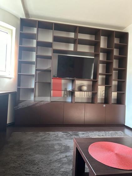 Apartament cu 2 camere decomandat în Cișmigiu