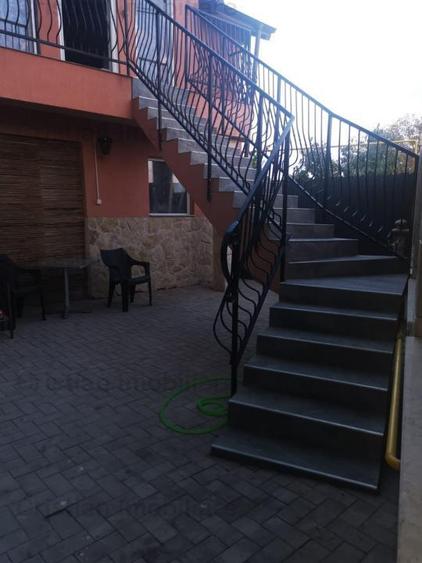 Casă individuală cu 3 camere cu Canalizare în Cazasu