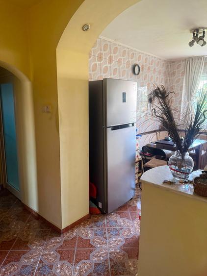 Apartament cu 3 camere decomandat în Alexandru Obregia