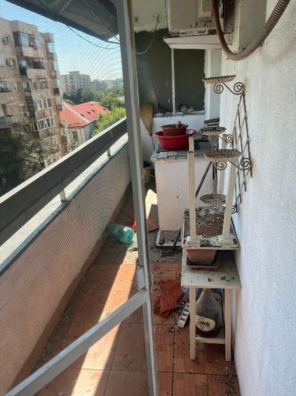 Apartament cu 2 camere semidecomandat în Tei