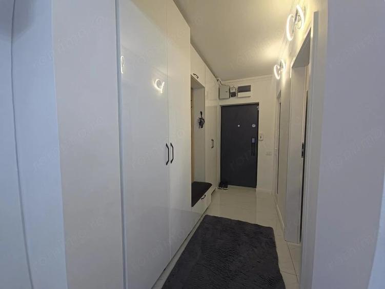 Apartament cu 4 camere semidecomandat în Tomis Nord