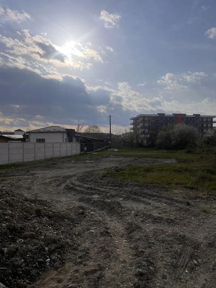 Teren de 1100 mp, în Central
