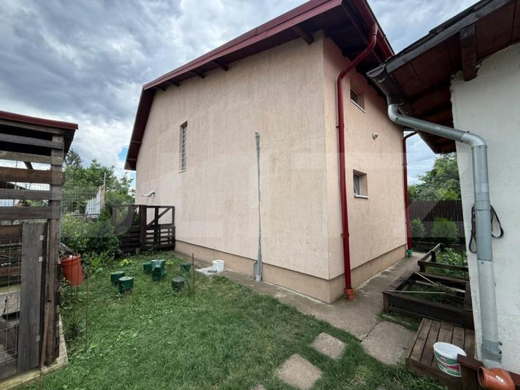 Casă cu 4 camere cu Teren 950 Mp în Mihai Bravu