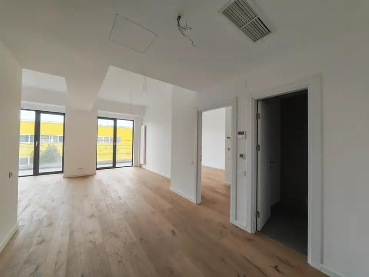 Apartament cu 2 camere decomandat în Aviației