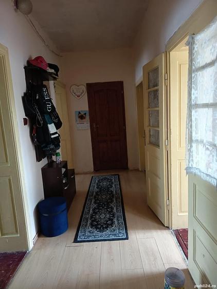 Casă cu 2 camere cu Teren 1200 Mp în Tămășeu