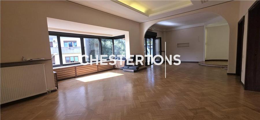 Apartament cu 5 camere decomandat în Ultracentral
