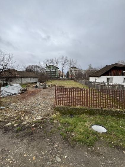 Teren Construcții intravilan de 1500 mp, în Hotvon