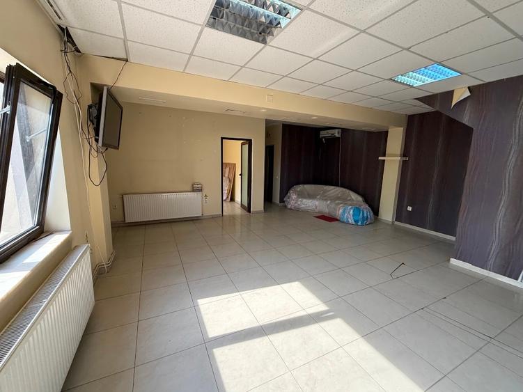 Spațiu comercial, de 140 mp, în Găvana