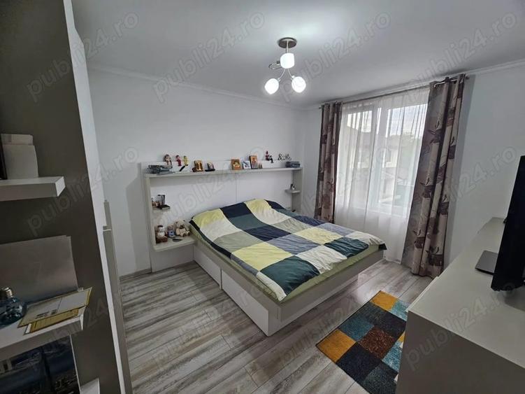 Duplex cu 4 camere cu Canalizare în Dumbrăvița