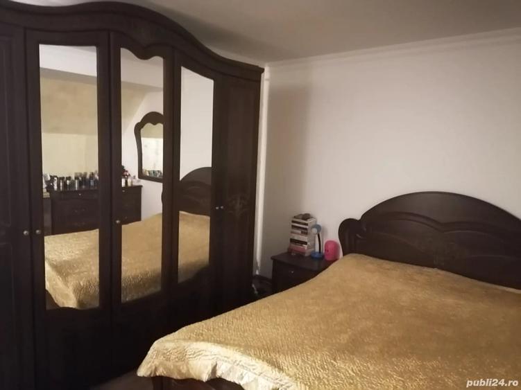 Casă cu 6 camere în Central
