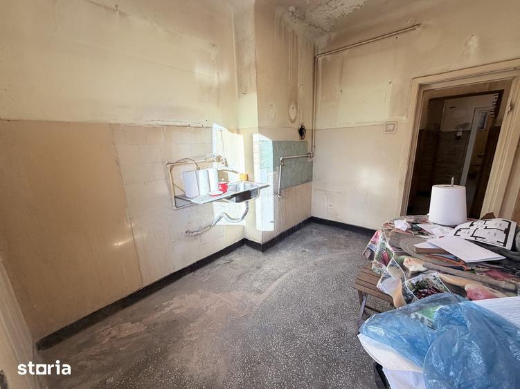 Apartament cu 2 camere decomandat în Piața Armatei