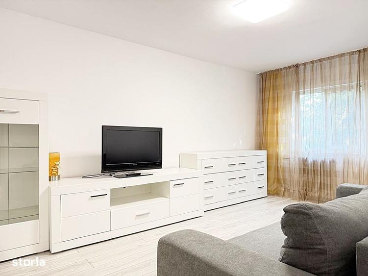 Apartament cu 3 camere in Rogerius | Et 2 | Decomandat - 1