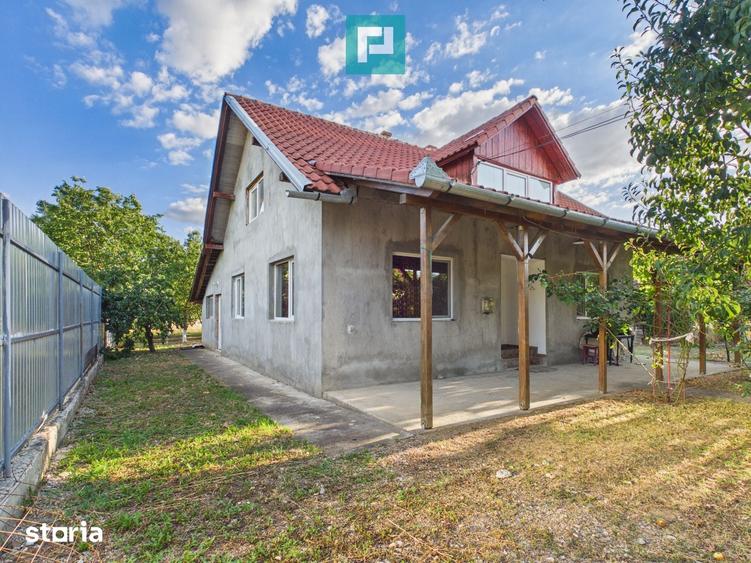 Casă cu 2 camere cu Teren 720 Mp în Central