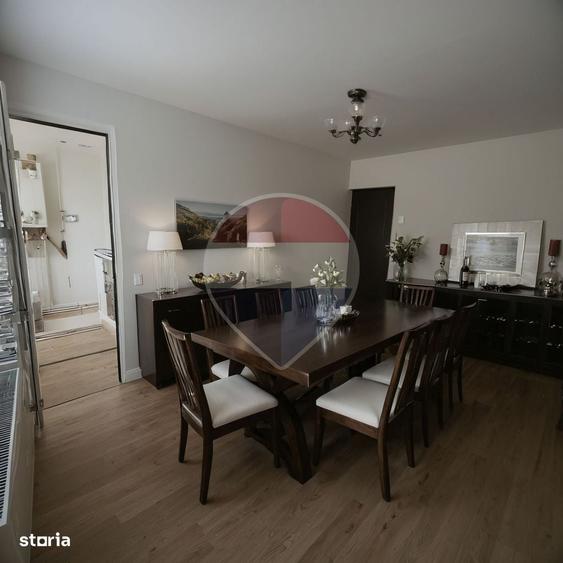 Apartament cu 3 camere decomandat în Central