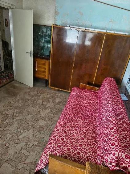 Apartament cu 3 camere semidecomandat în Est