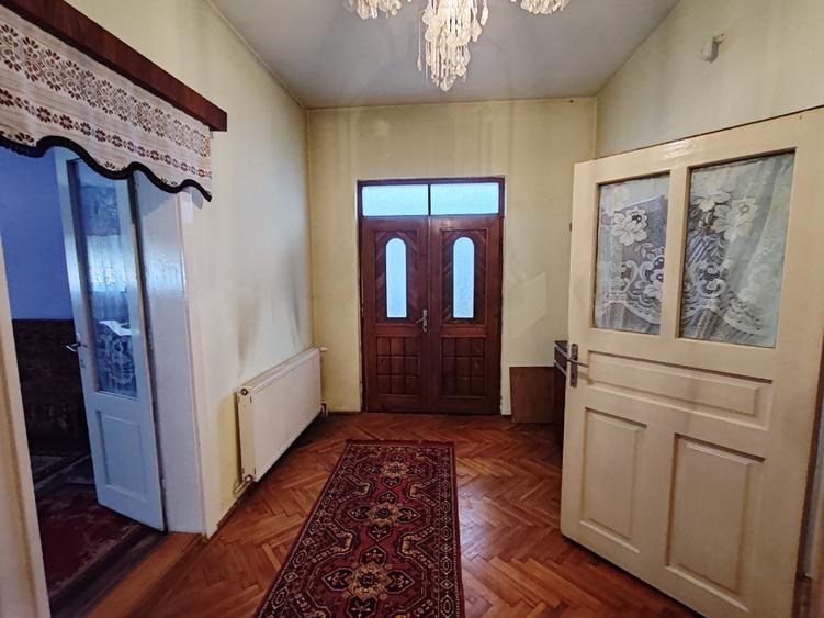 Casă cu 4 camere cu Canalizare în Tărlungeni