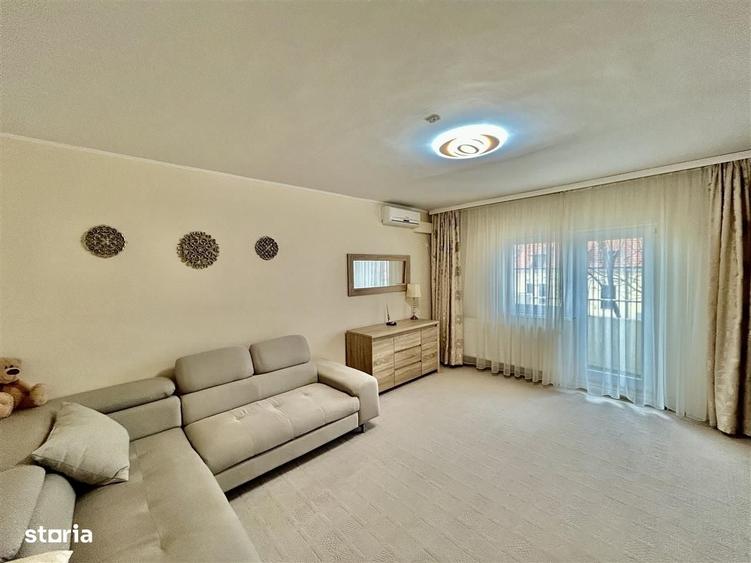 Apartament cu 3 camere decomandat în Terezian