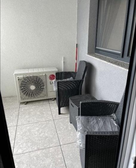 Apartament cu 3 camere semidecomandat, mobilat în Tineretului