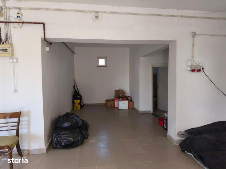 Casă cu 4 camere cu Teren 1255 Mp în 7 Noiembrie