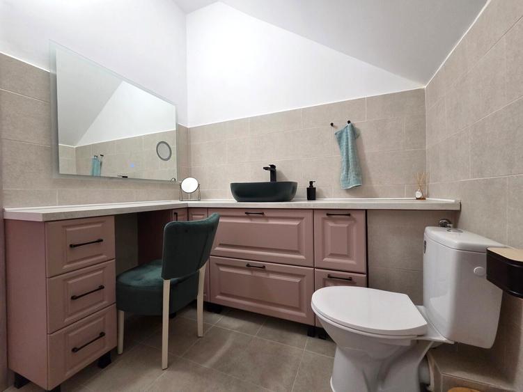Duplex cu 5 camere cu Canalizare în Theodor Pallady