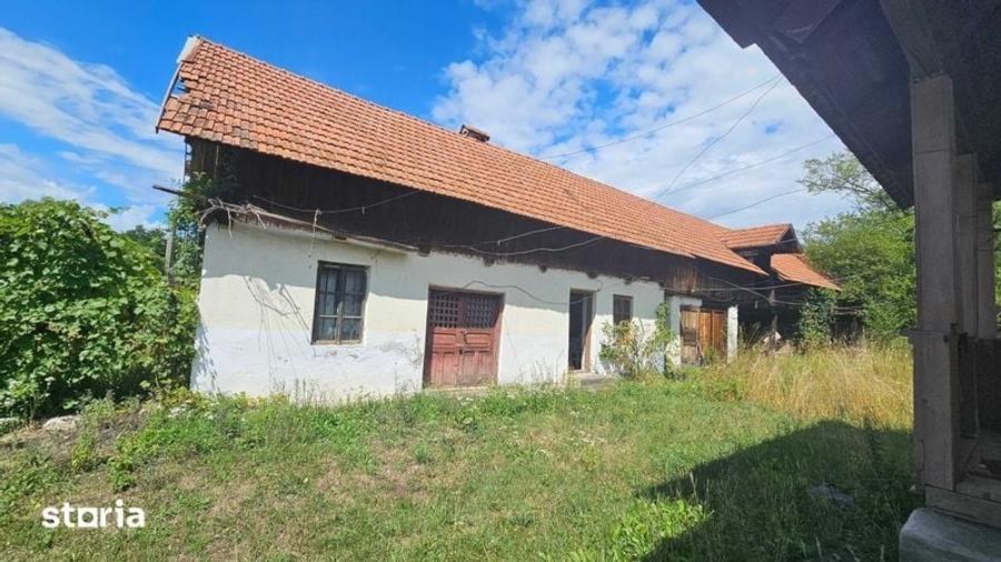 Casă cu 2 camere cu Teren 104 Mp în Săcelu