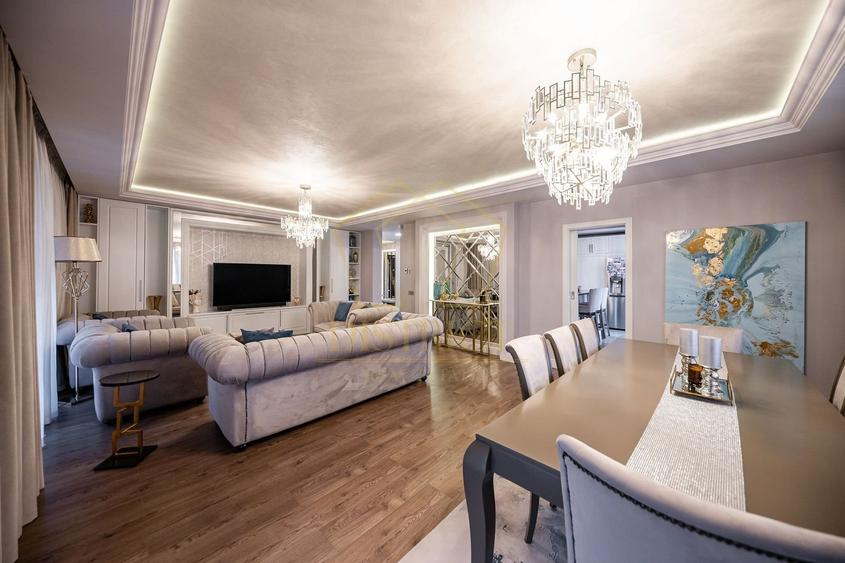 Casă individuală cu 7 camere cu Piscina în Dumbrăvița