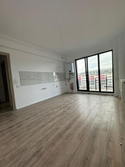 Apartament cu 2 camere semidecomandat în Militari