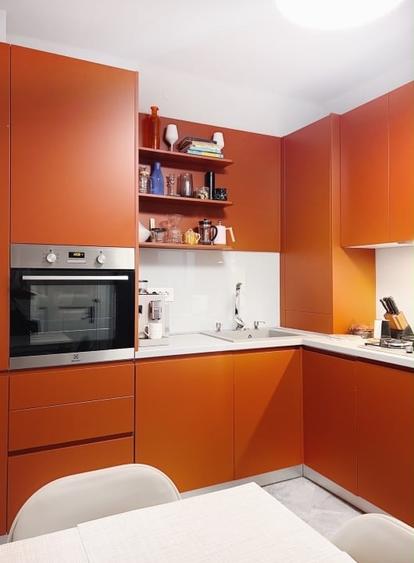 Apartament cu 3 camere circular, mobilat în Dacia