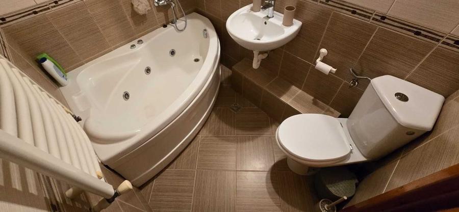Apartament cu 3 camere decomandat în Ultracentral