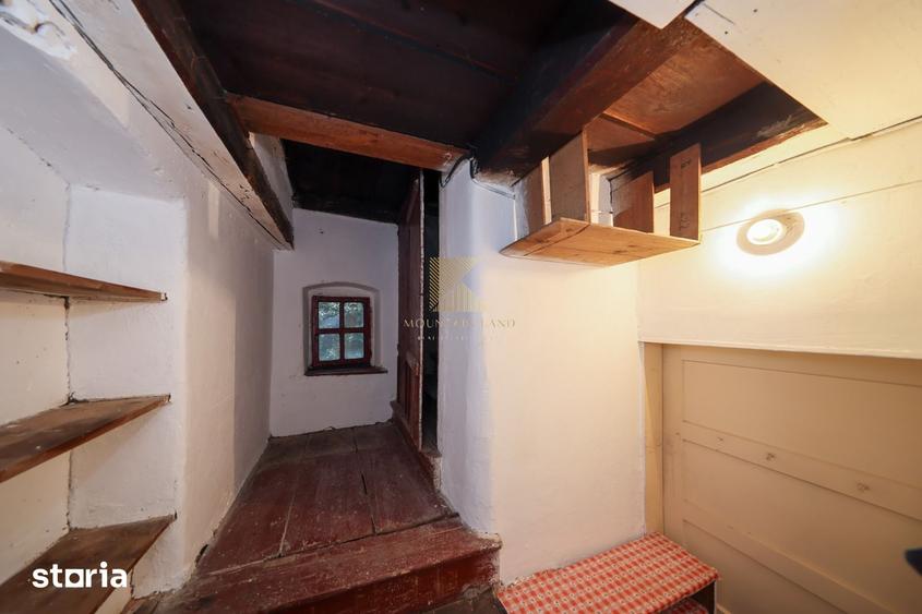 Casă cu 4 camere decomandat cu Teren 292 Mp în Centrul Istoric