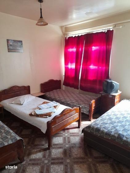 Casă cu 4 camere în Micro 6