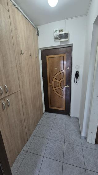 Garsonieră decomandată în Moșilor